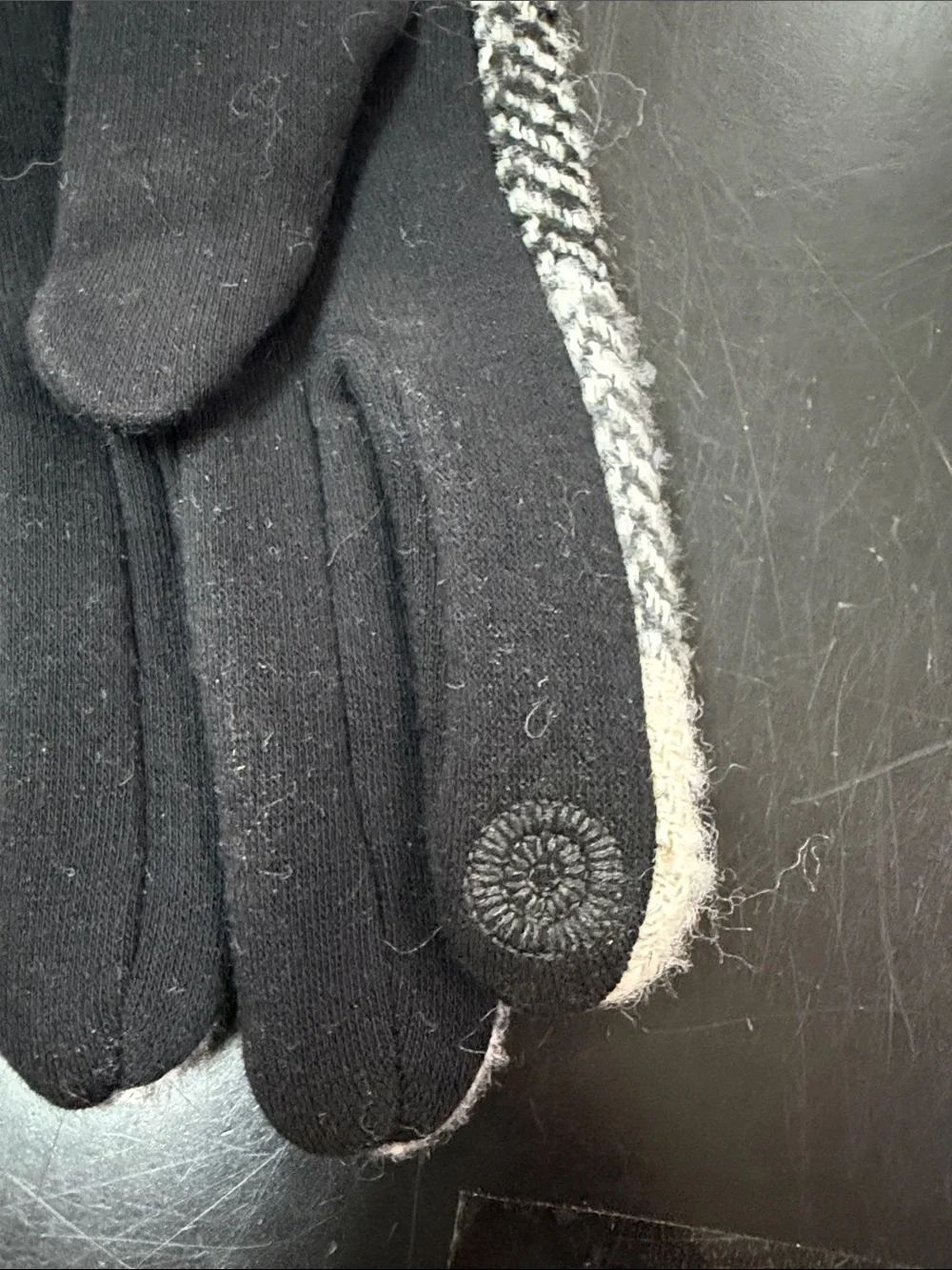 Do everything in love Plaid Wool Blend Gloves in Black, Gray, Cream